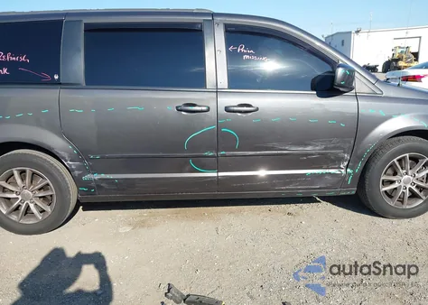 2016 Dodge Grand Caravan Sxt z USA, uszkodzony, nr VIN 2C4RDGCG0GR322067